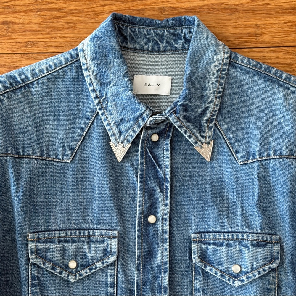 Bally Men’s Western Denim Shirt, Metal Collar Tip Detail, Size M/ IT48 - Picture 3 of 11